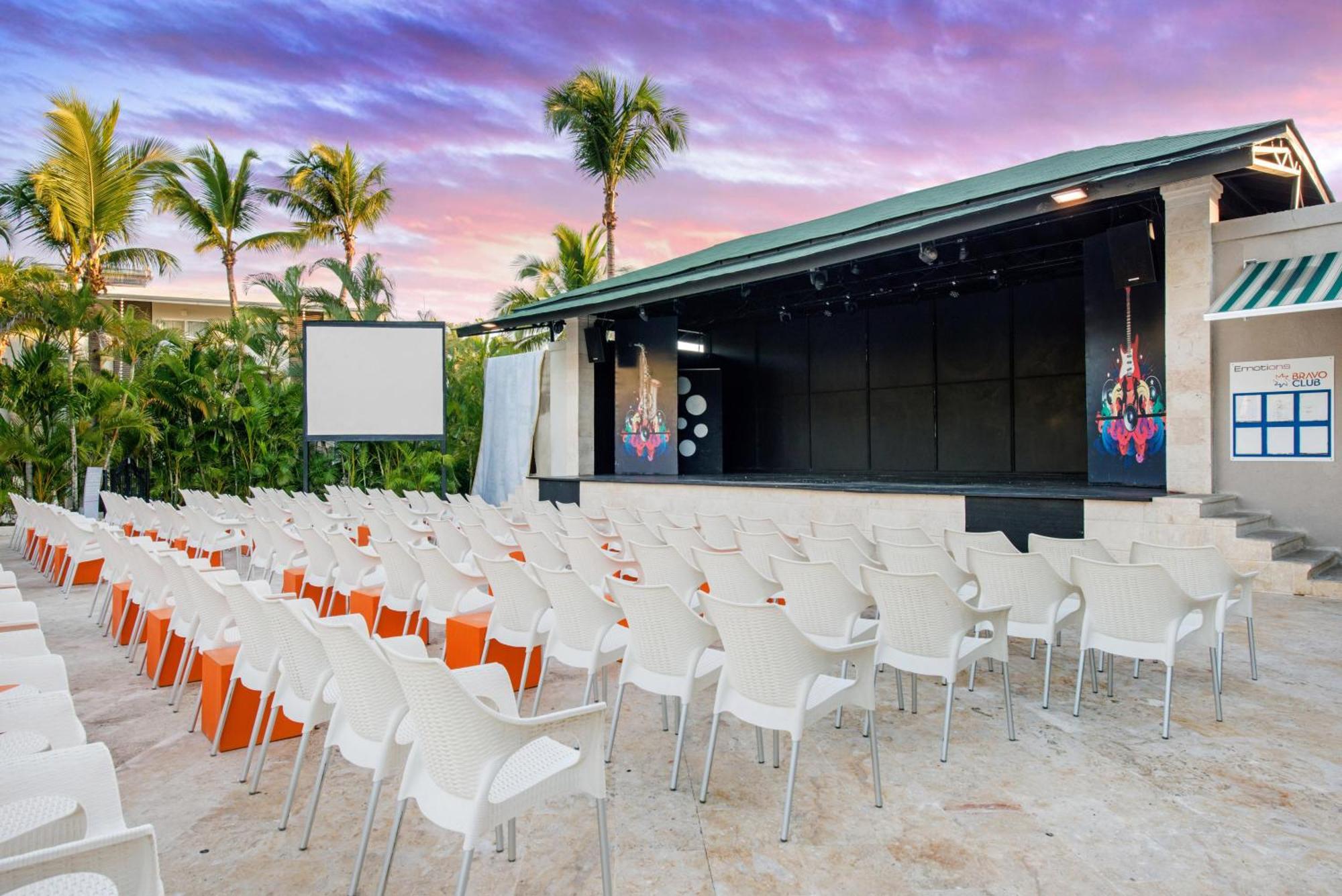 Emotions By Hodelpa - Juan Dolio Hotel Exterior photo